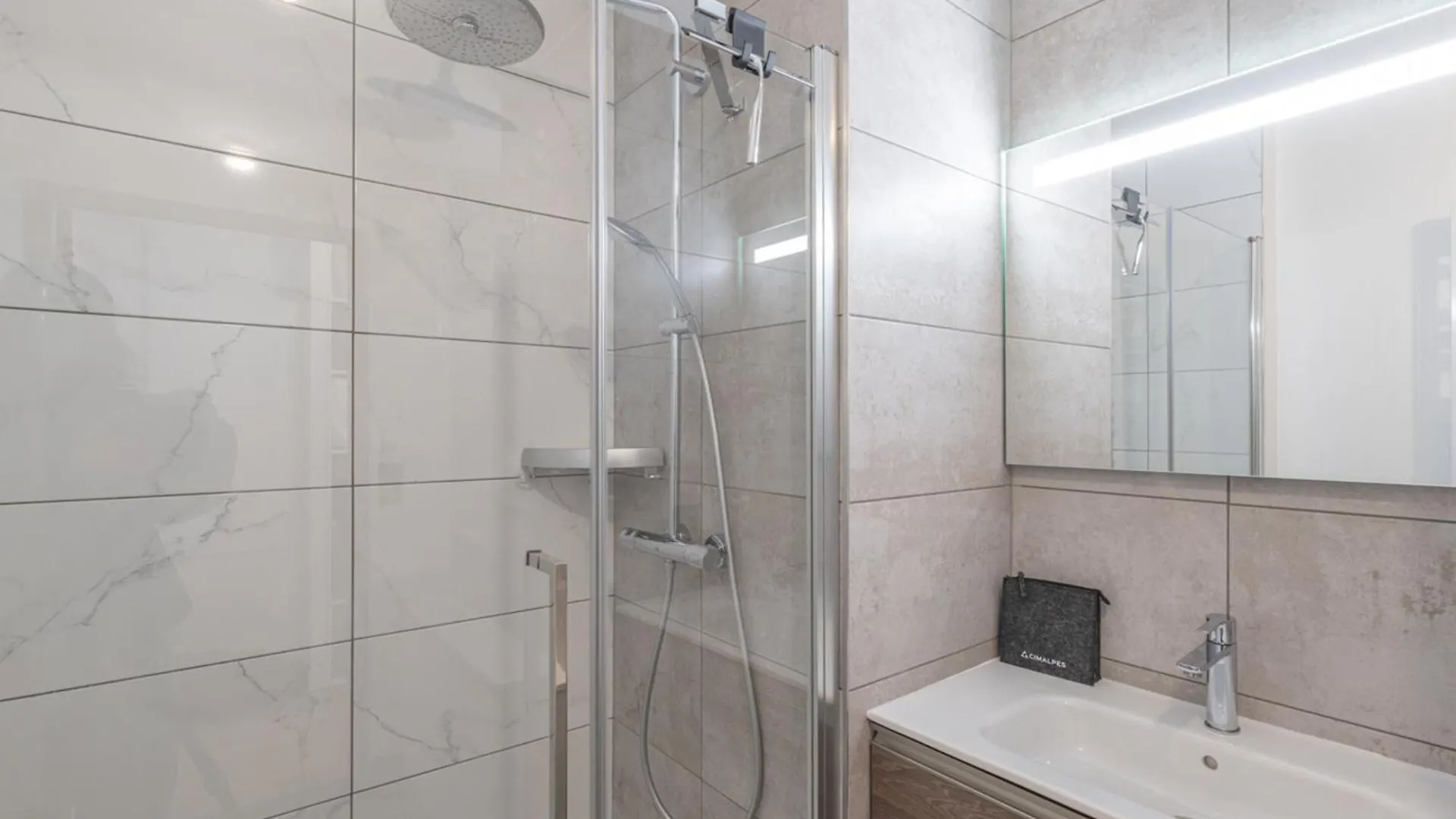 Charmant Appartement 49M² Avec Parking, Proche Des Pistes A L'Alpe D'Huez - Fr-1-645-60 Apartament Huez